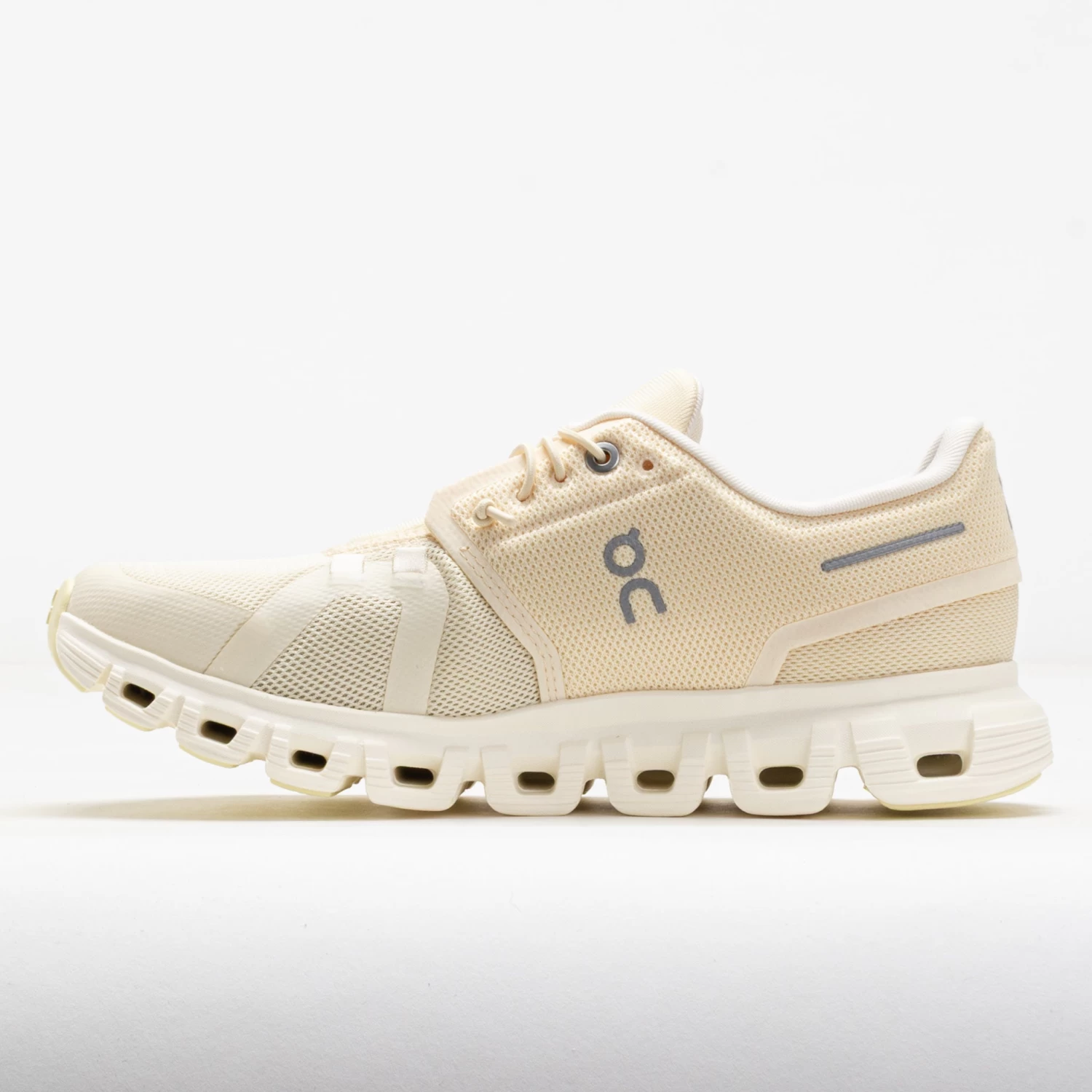 On Running On Cloud 6 Women's Castor/Ivory - Image 2