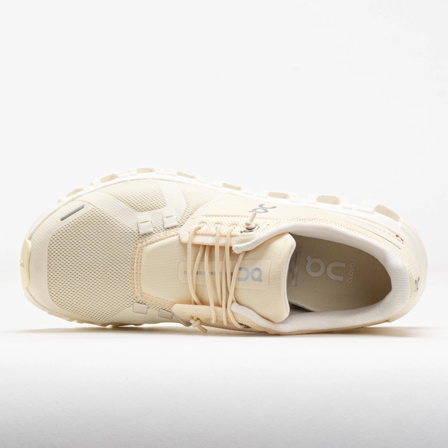 On Running On Cloud 6 Women's Castor/Ivory - Image 3