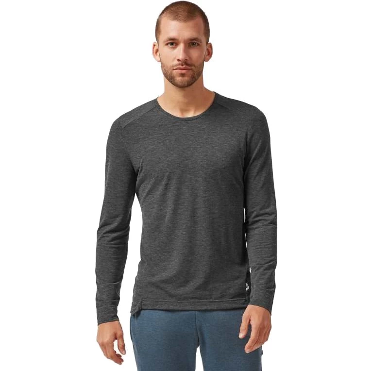 On Running On Comfort Long-T Long Sleeve Running Shirt - Black