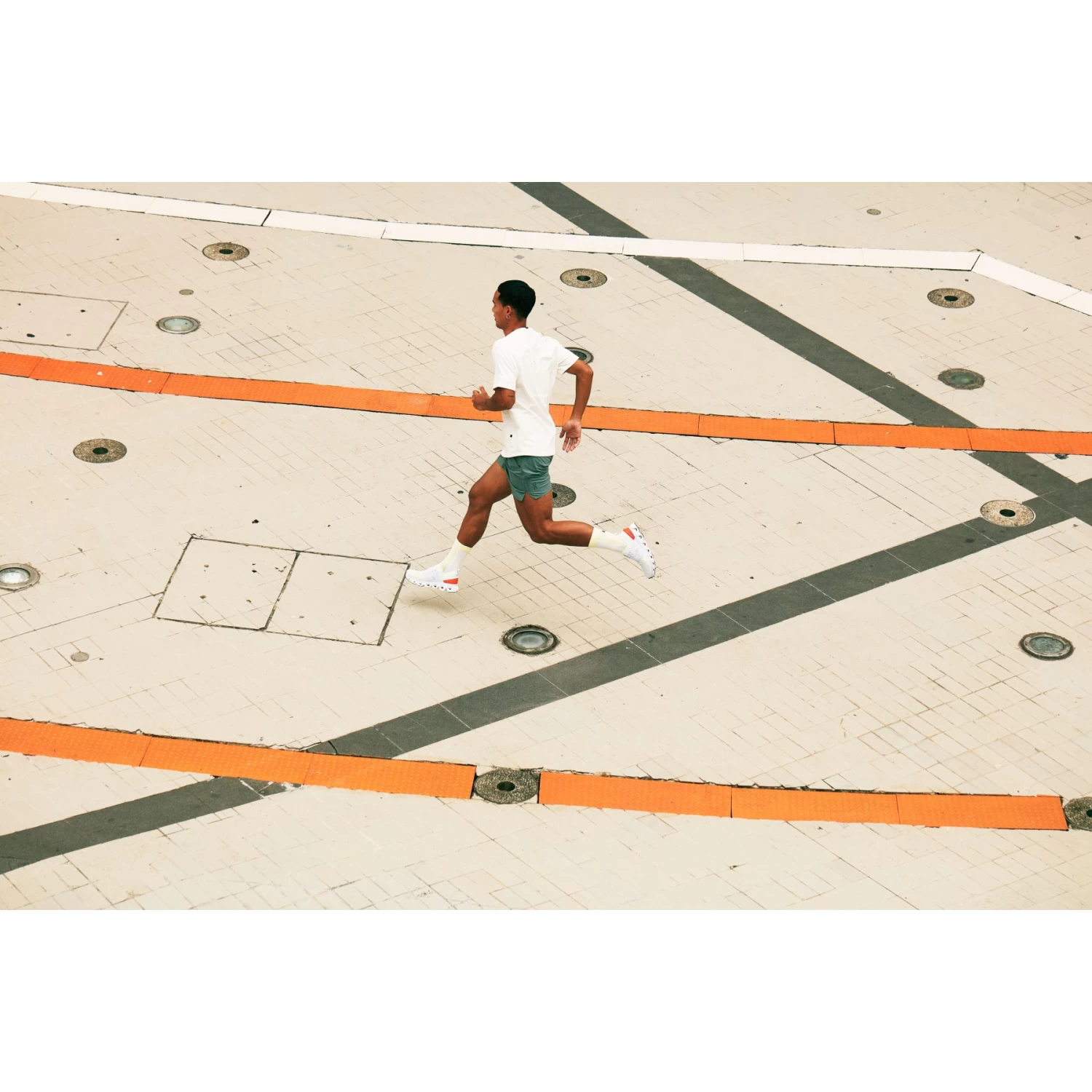 On Running On Cloudswift 3 Running Shoe - Ivory & Flame - Image 10