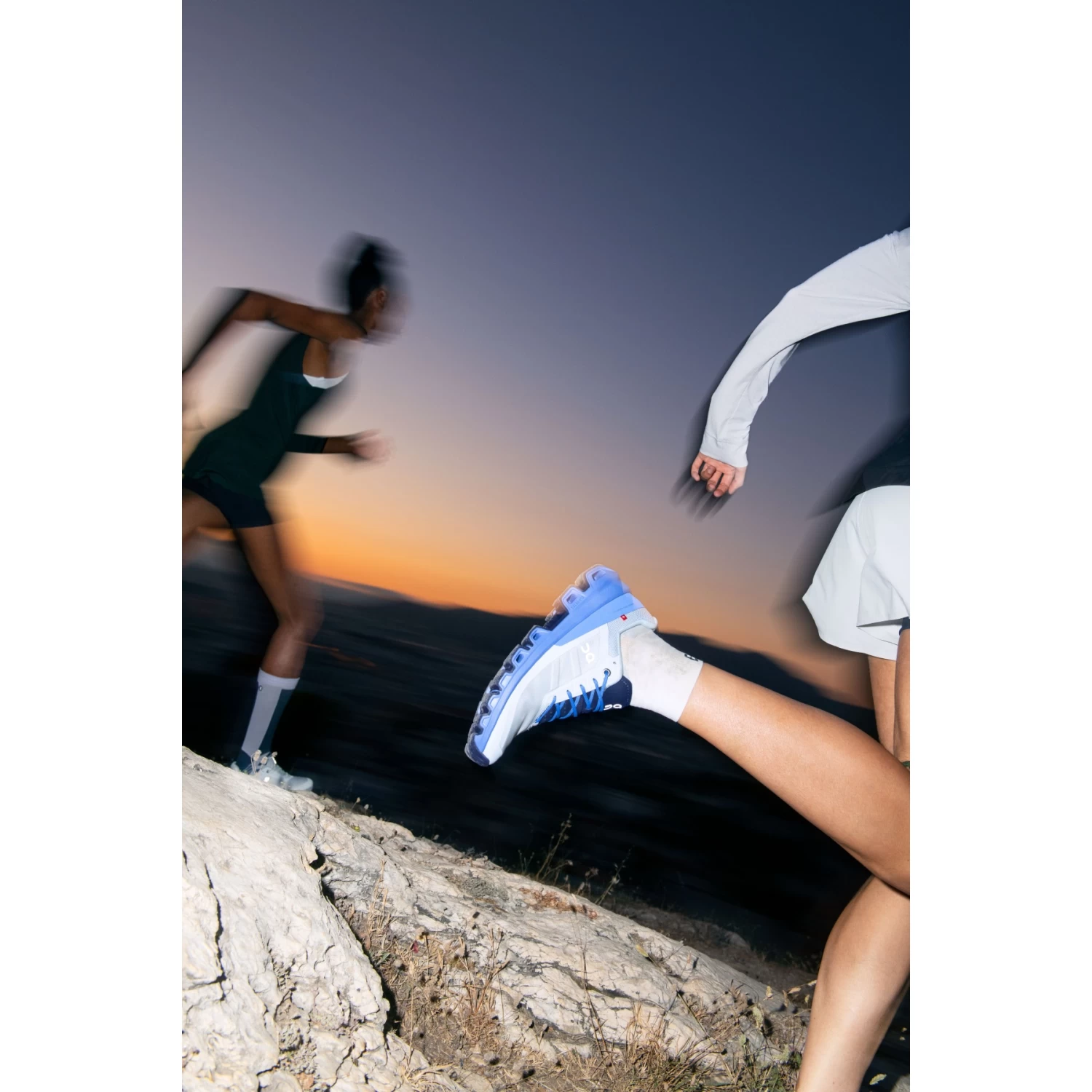 On Running On Cloudventure Women Trailrunning Shoe - Arctic & Marina - Image 8