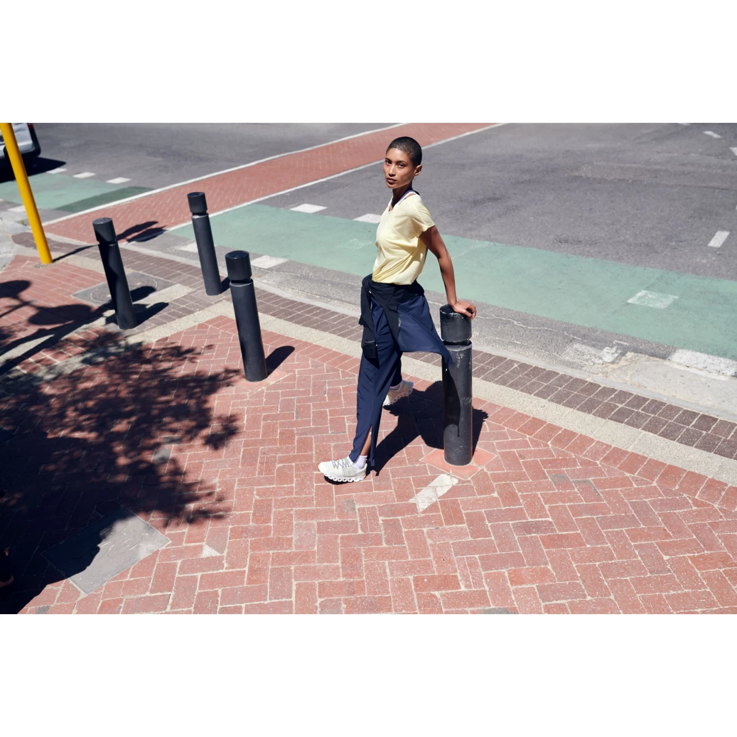 On Running On Lightweight Pants Women - Navy - Image 8