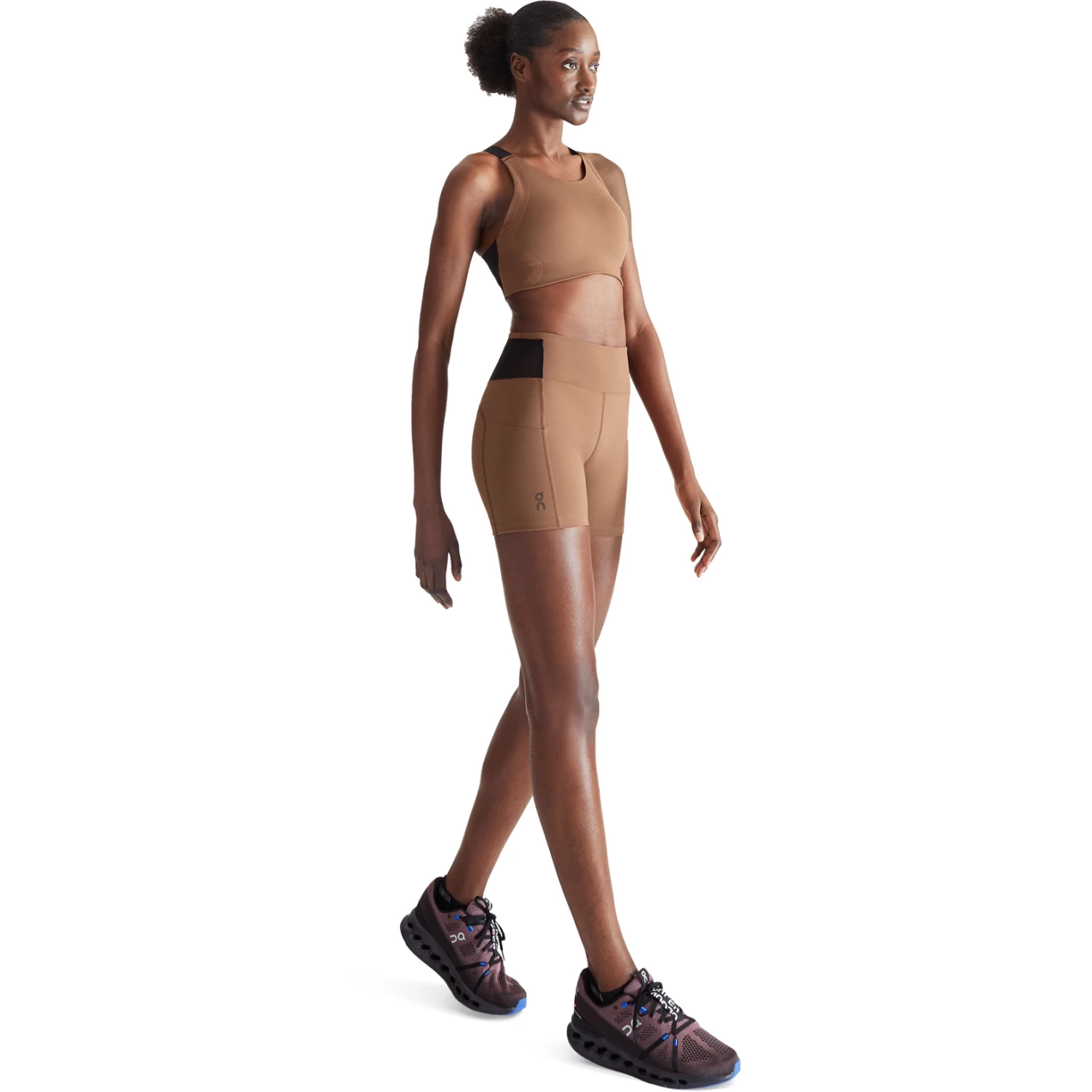 On Running On Performance Bra - Cocoa L Black - Image 3