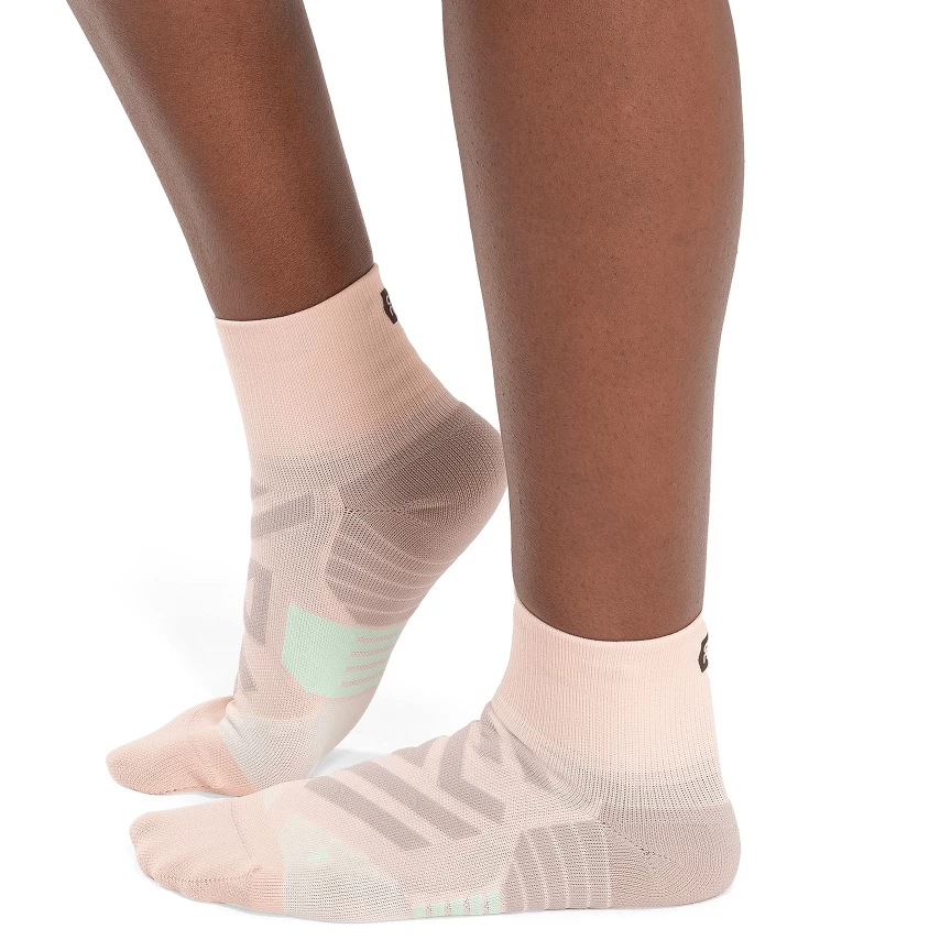 On Running On Performance Mid Sock Women - Doe & Creek - Image 4