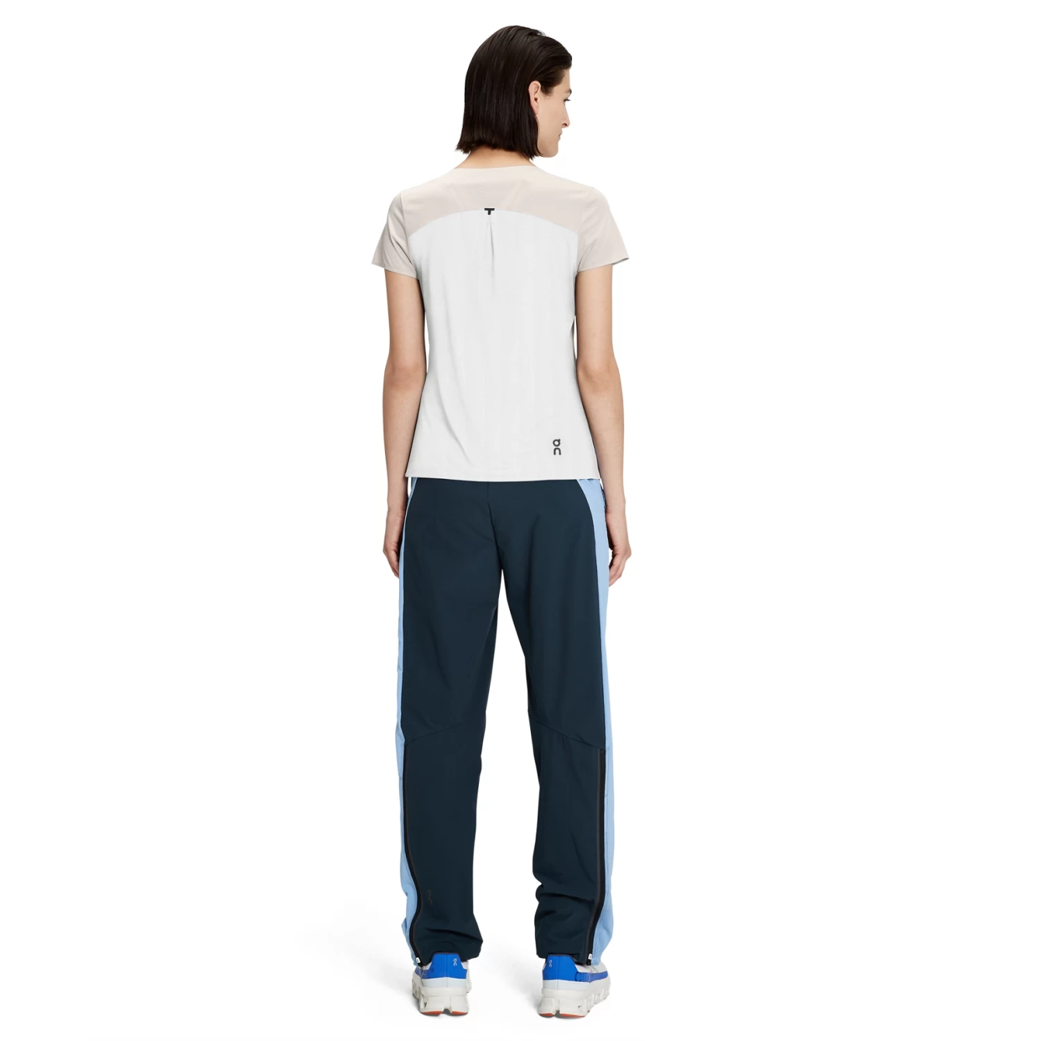 On Running On Performance-T Women Running Shirt - Pearl & Undyed-White - Image 3