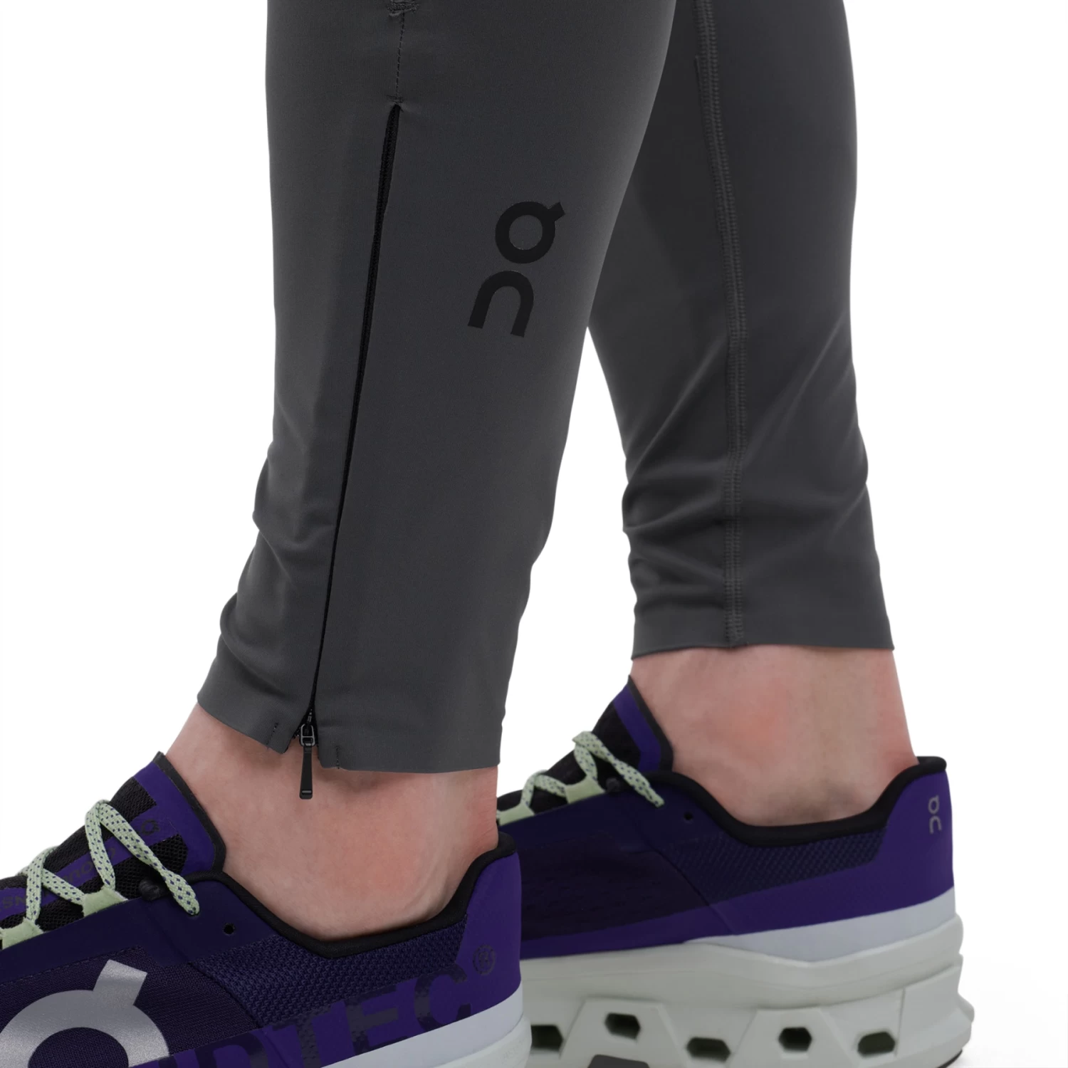 On Running On Tights Long - Shadow & Black - Image 6