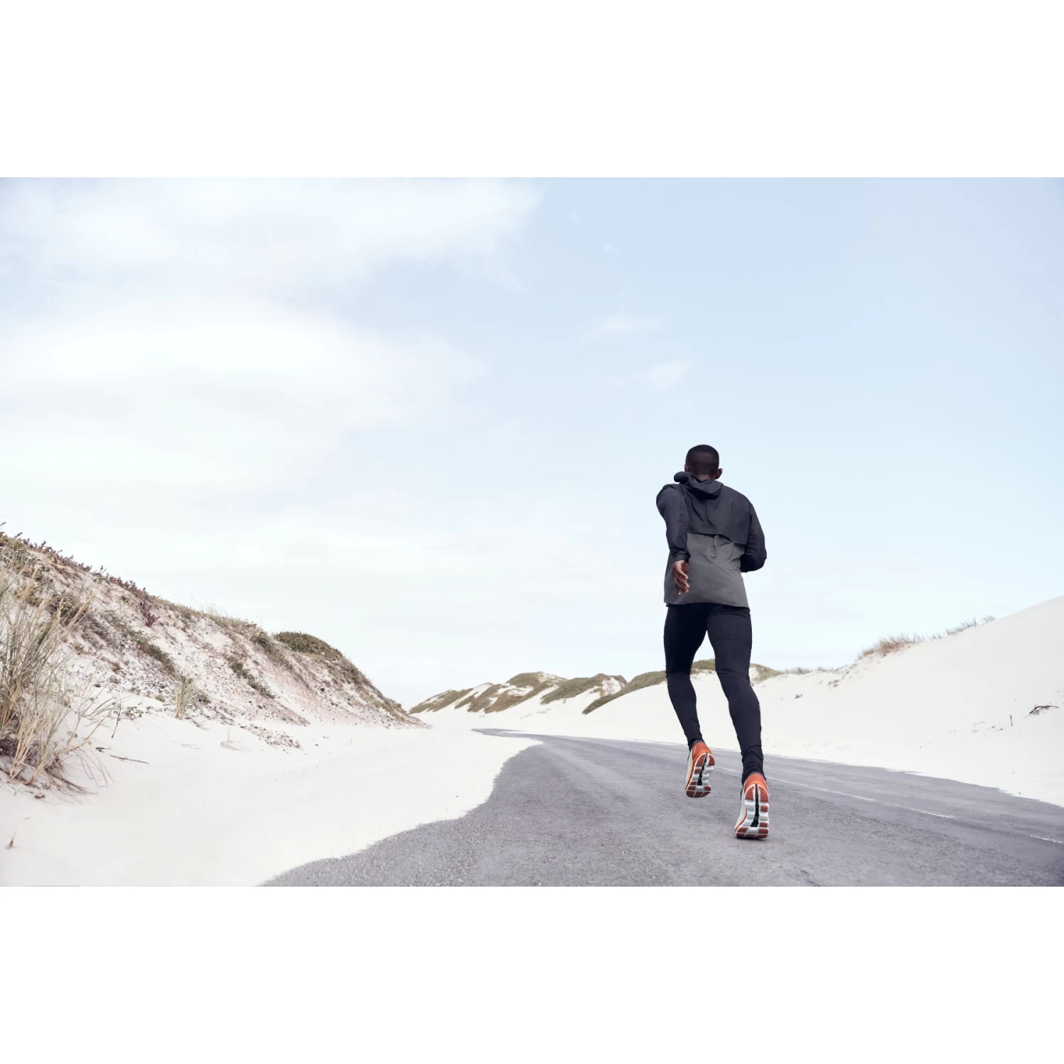 On Running On Tights Long - Black - Image 10