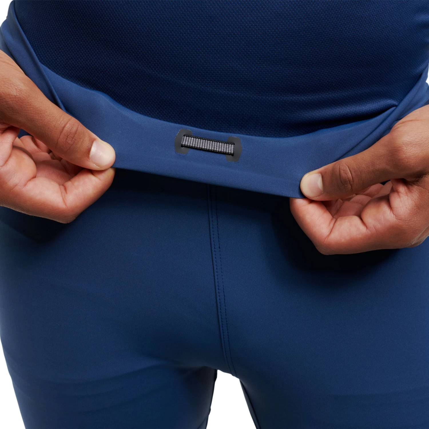 On Running On Tights Long - Denim & Black - Image 4