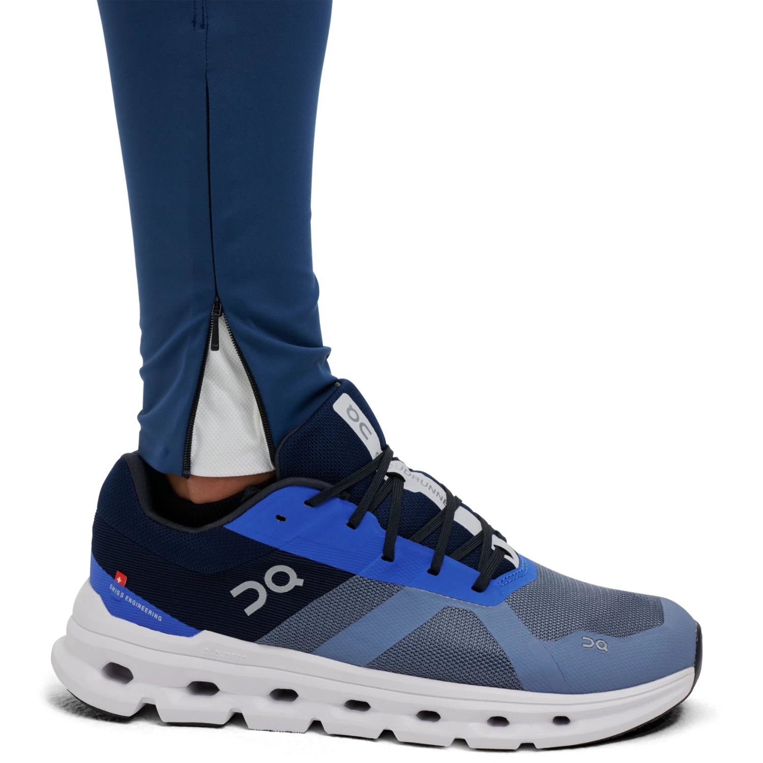 On Running On Tights Long - Denim & Black - Image 8