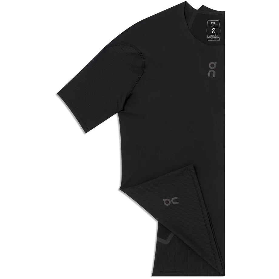 On Running On Ultra-T Running Shirt Men - Black - Image 7