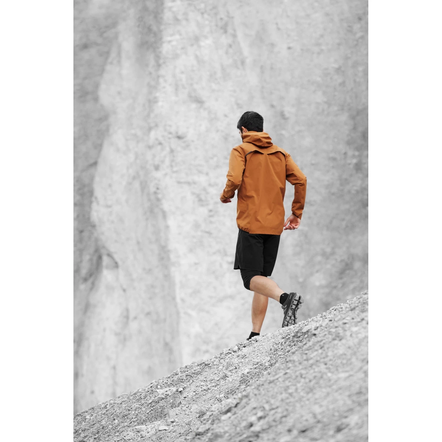 On Running On Trail Tights - Black - Image 8